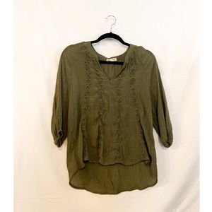 Green 3/4 Sleeve Shirt